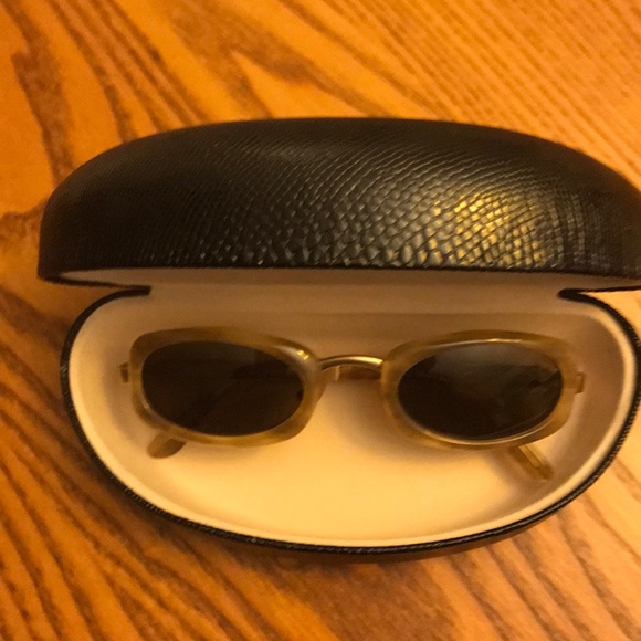 Authentic Fendi Sunglasses - Picture 1 of 8